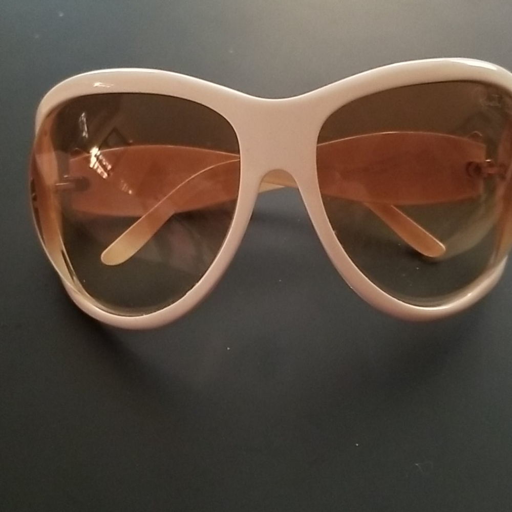 Sun Glasses - image 2